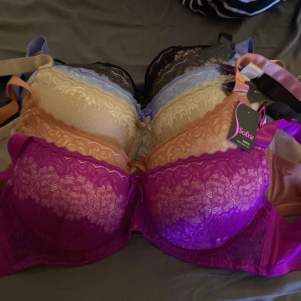 38 DD Bras - $40 for all 6 of them